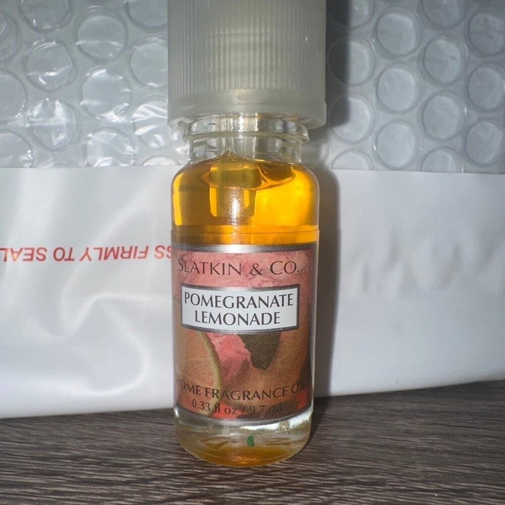 Bath and body works Slatkin &‎ Co Pomegranate Lemonade Home Fragrance Oil